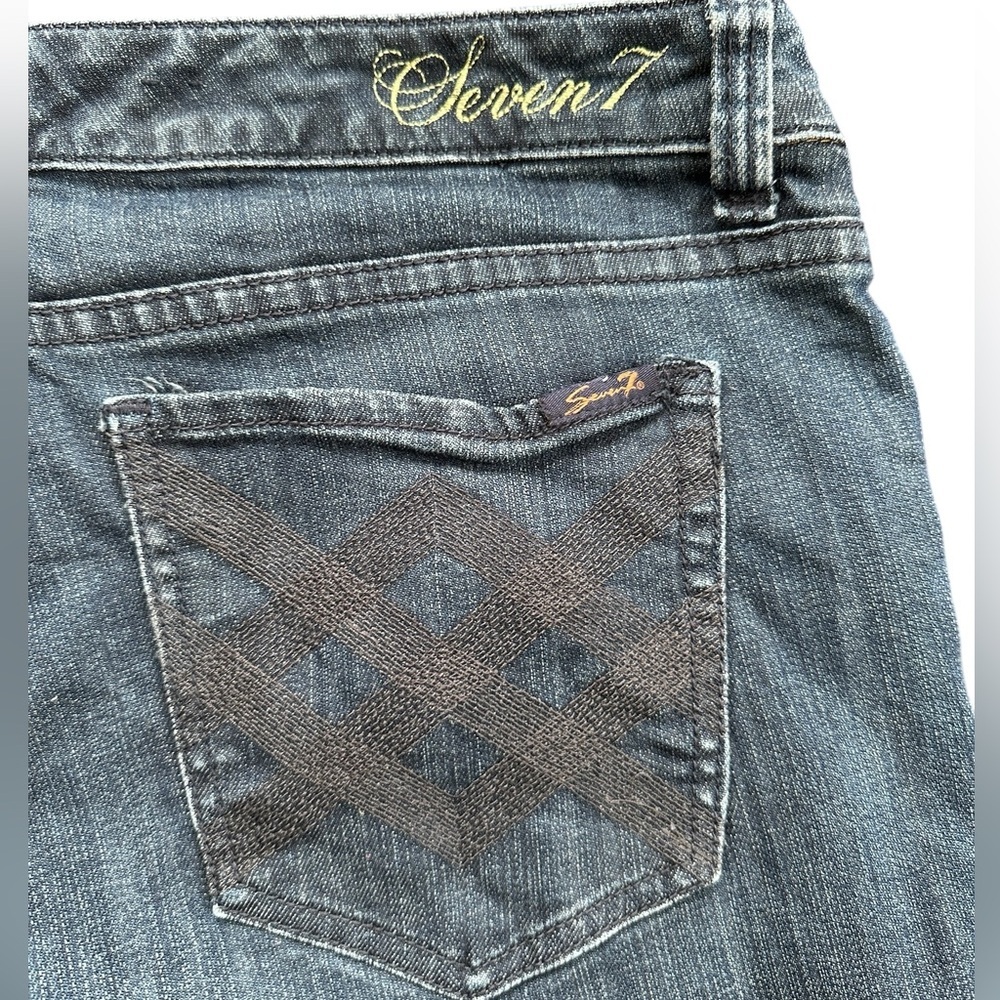 Seven7 Straight Dark Wash Jeans with‎ Embroidered Pockets Women’s 14